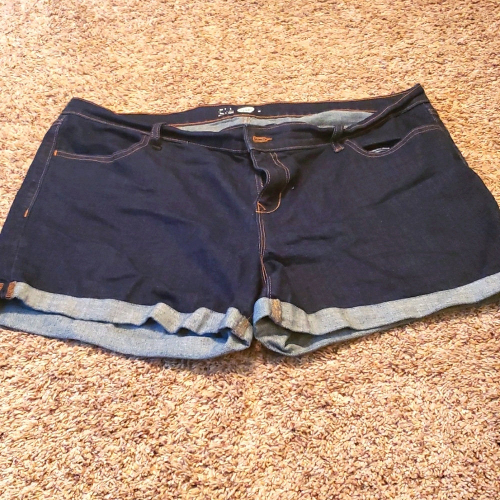 EUC Old Navy Shorts Size 18